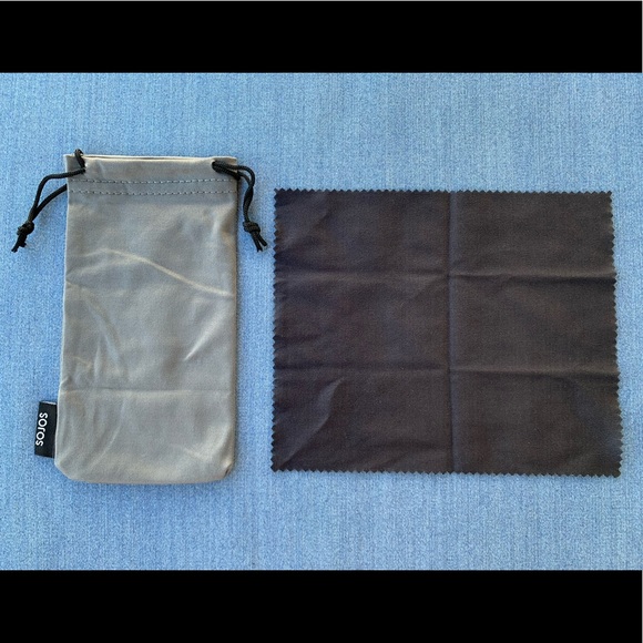 SOJOS Pouch and Cleanning Cloth (Gift with Purchase) - Picture 3 of 3